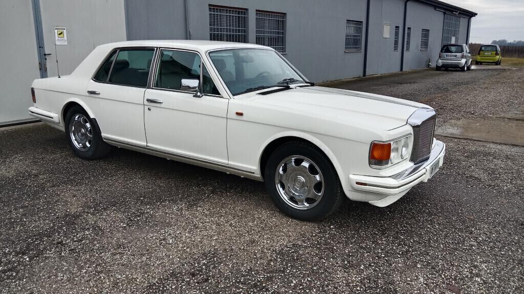 Bentley Eight
