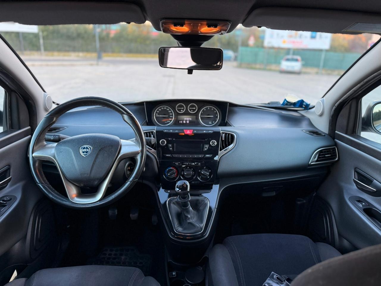 Lancia Ypsilon GARANZIA 12 MESI