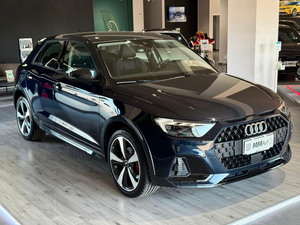 Audi A1 citycarver 30 TFSI S Tronic Identity Contrast