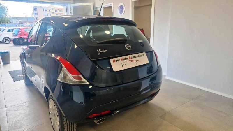 Lancia Ypsilon 1.2 69 CV GPL Ecochic Gold
