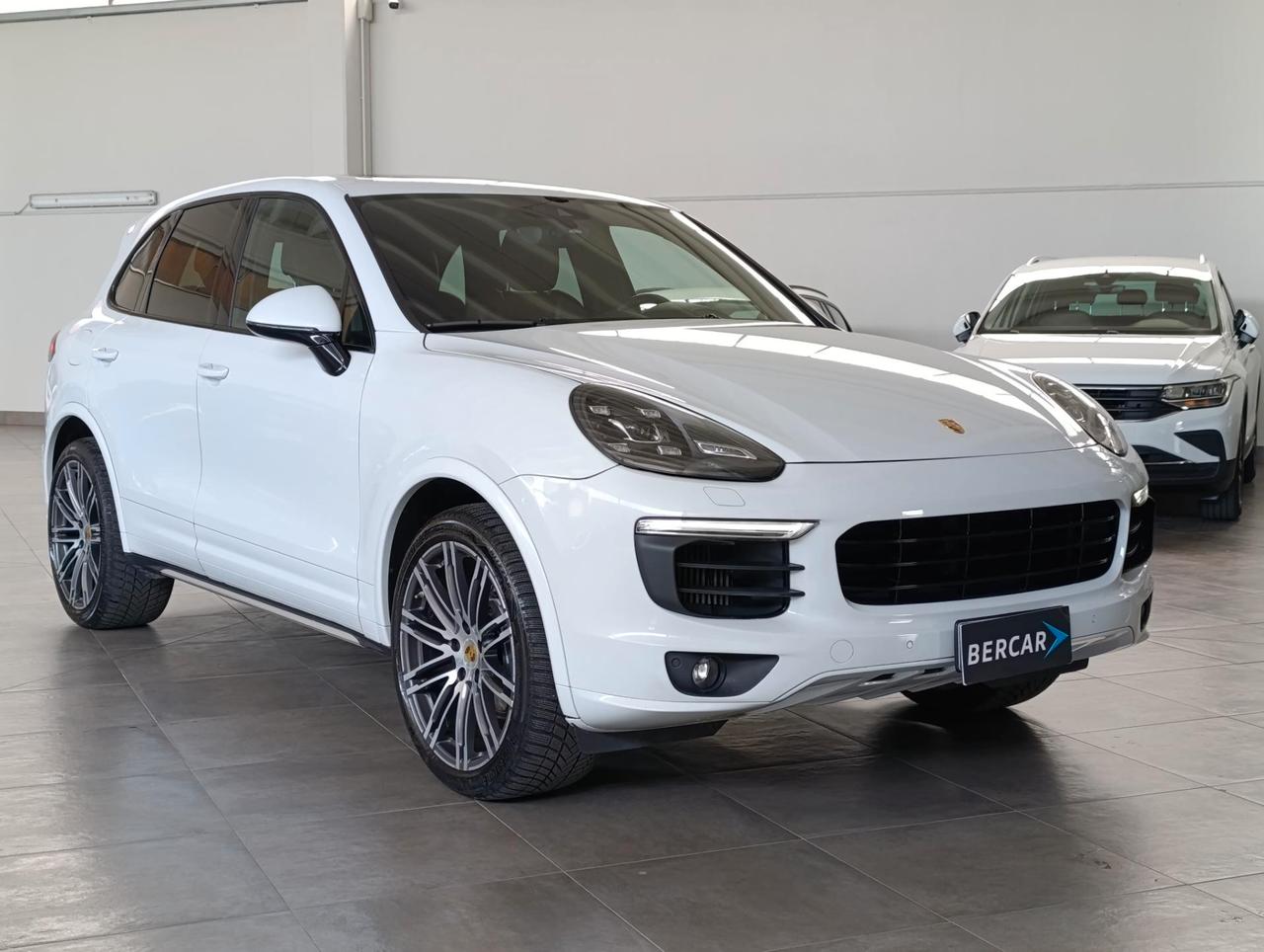 Porsche Cayenne 3.0 Platinum Edition tiptronic