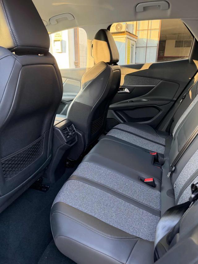 PEUGEOT 3008 PureTech Turbo 130 S&S EAT8 Allure