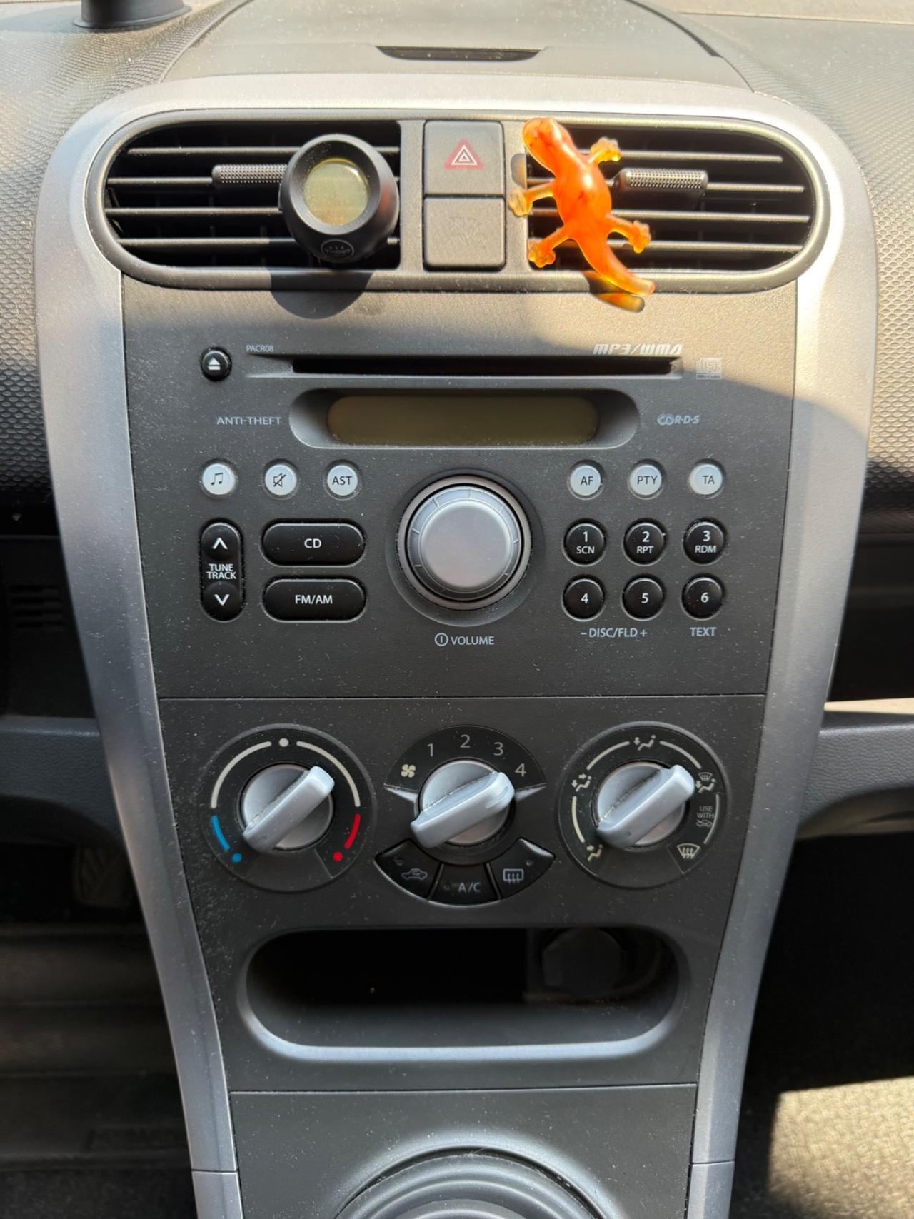 Opel Agila 1.2 16V 94CV Enjoy