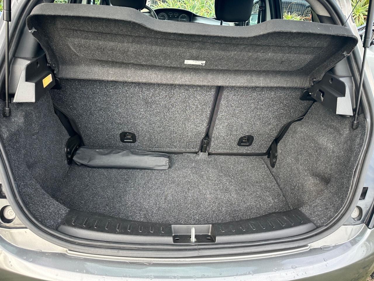 Lancia Ypsilon 1.0 FireFly 5 porte S&S Hybrid Ecochic Gold