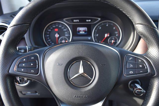 MERCEDES-BENZ B 160 d Business *Neopatentati,Navi*