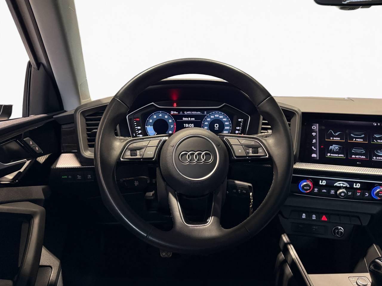 AUDI A1 II 2019 Citycarver - A1 Citycarver 30 1.0 tfsi Admired 11