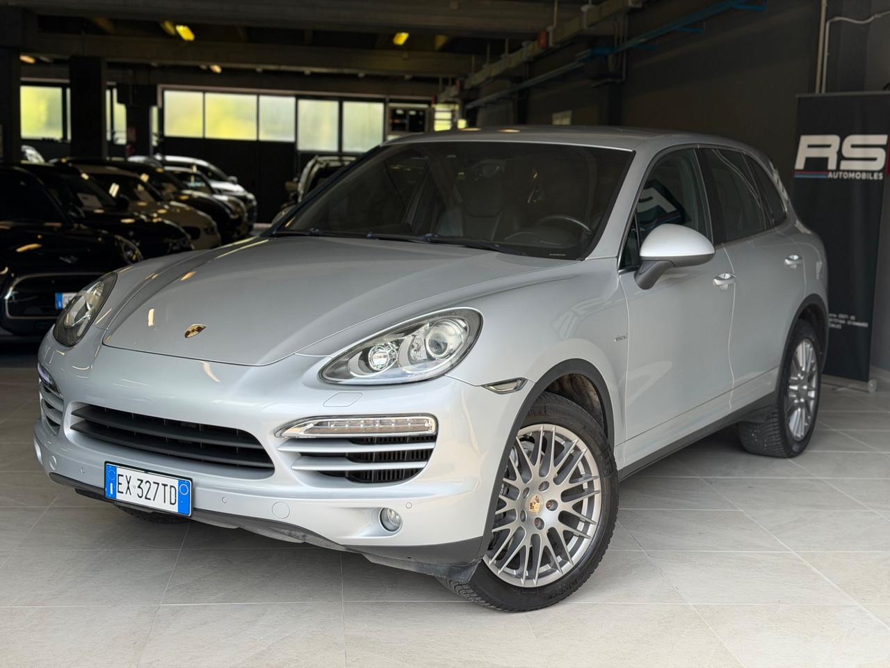 Porsche CAYENNE 3.0 V6 BOSE KMCERT UNICOPR