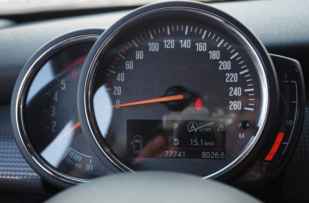 Mini Cooper 1.5 D Hype autom
