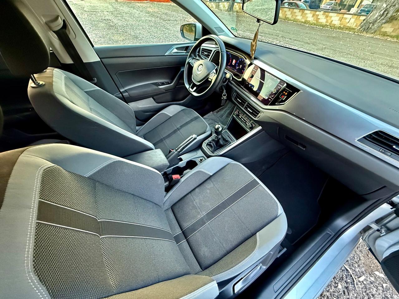 VOLSKSWAGEN POLO 1.6 TDI 95 CV 5p. RLINE