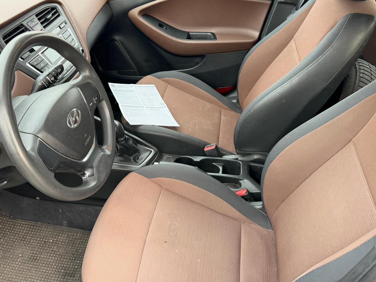 Hyundai i20 1.3 5 porte Classic come da foto e descrizione