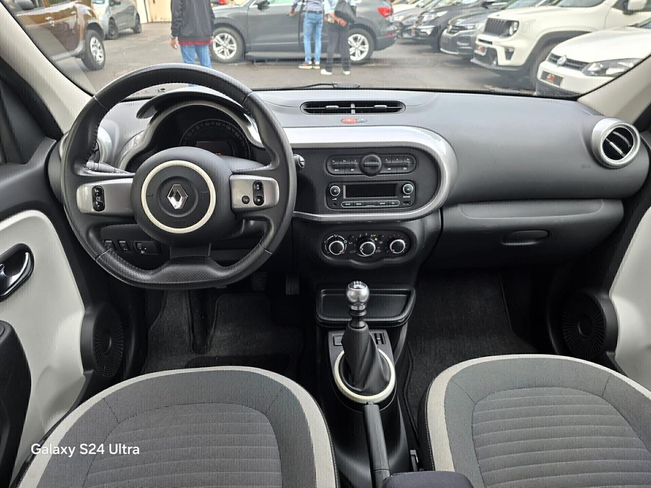 Renault Twingo TCe 90 CV EDC La Parisienne