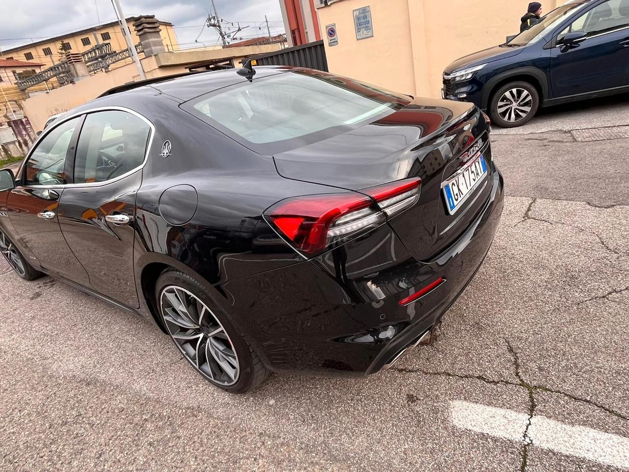 Maserati Ghibli V6 Modena