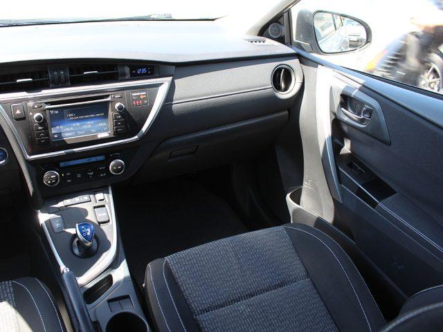 TOYOTA Auris Touring Sports 1.8 Hybrid Lounge