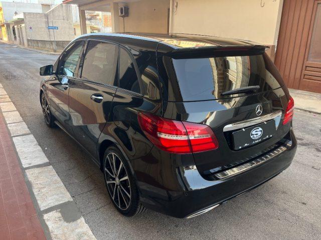 MERCEDES-BENZ B 200 d 136Cv Sport