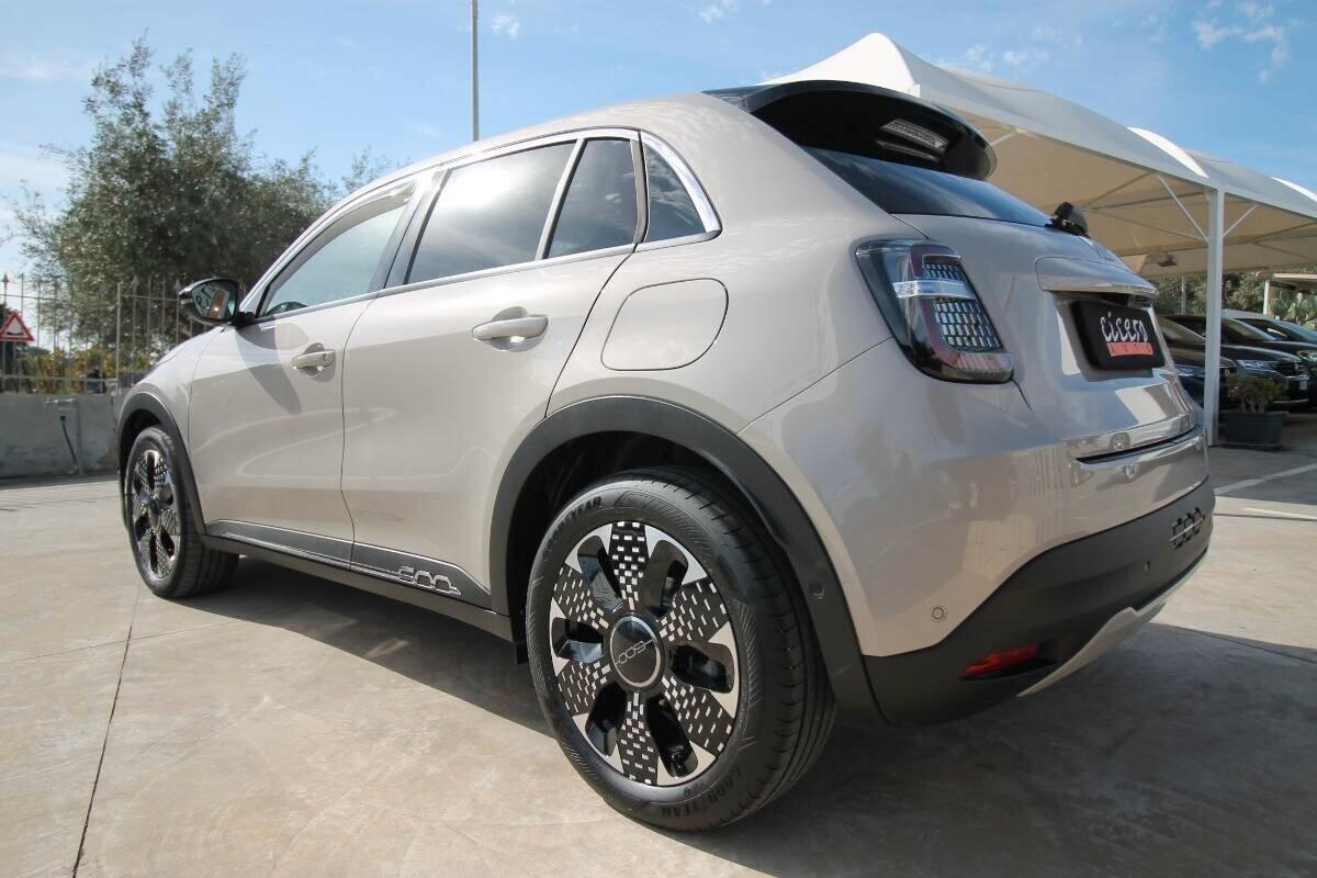 Fiat 600e La Prima 15.000km |2024