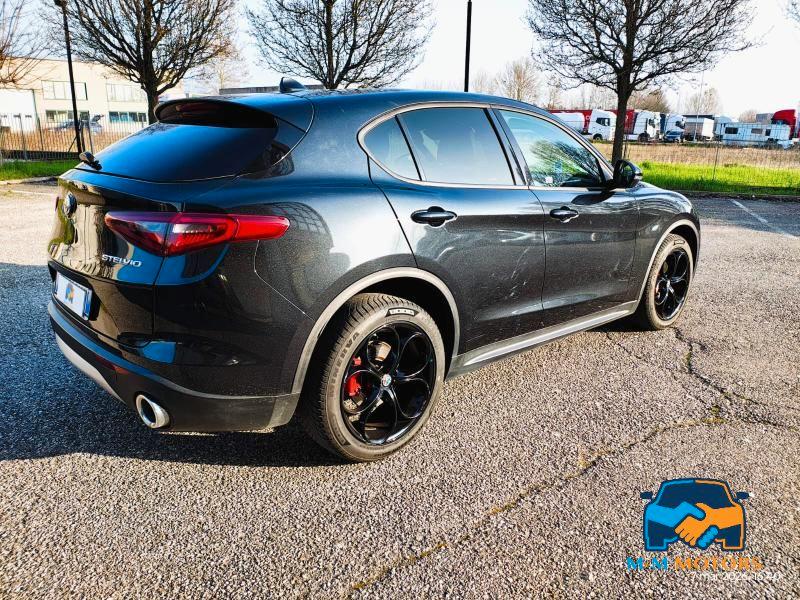 Alfa Romeo Stelvio 2.2 t Executive Q4 210cv auto