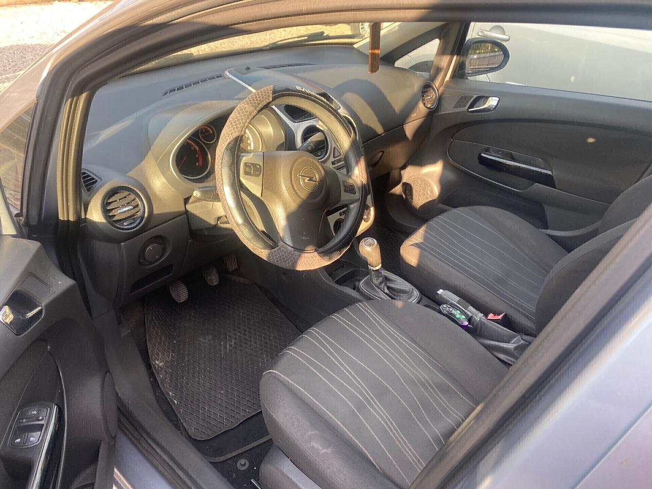 Opel Corsa 1.2 5 porte Enjoy