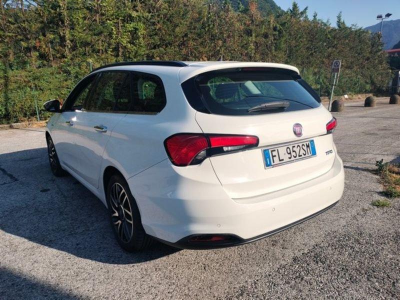 FIAT Tipo 1.3 Mjt S&S SW Lounge