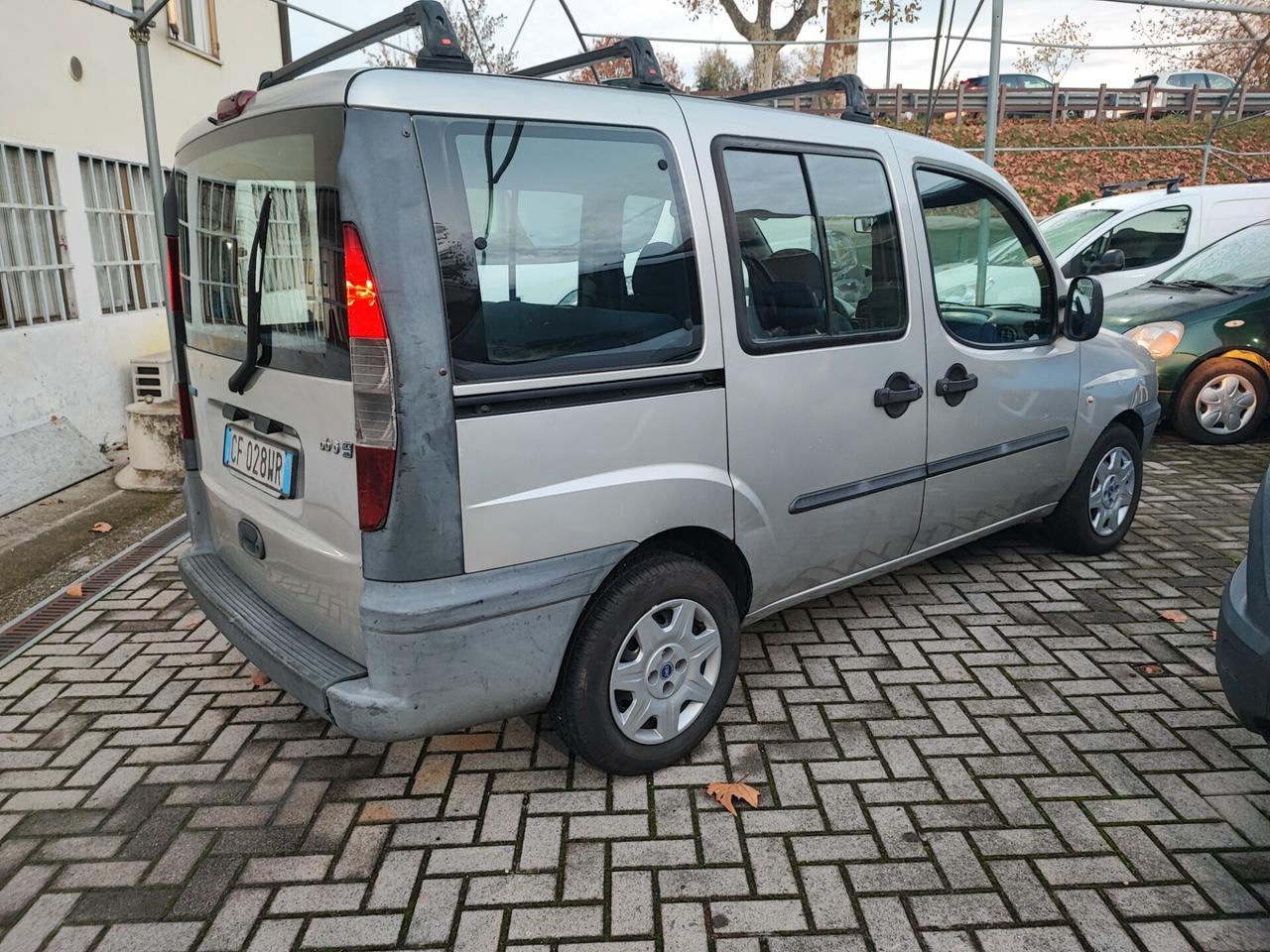 Fiat Doblo 1.9 JTD 5 posti