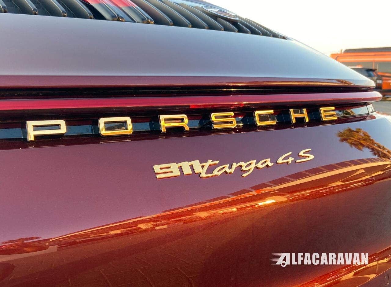 Porsche 911 992 Targa 3.0 4S Heritage Design Edition pdk 165/992