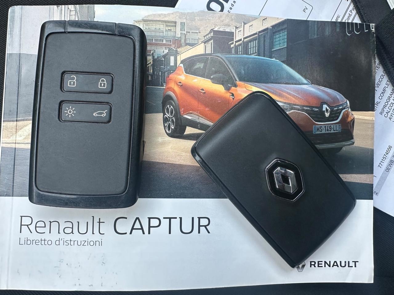 Renault Captur Plug-in Hybrid E-Tech 160 CV Initiale Paris