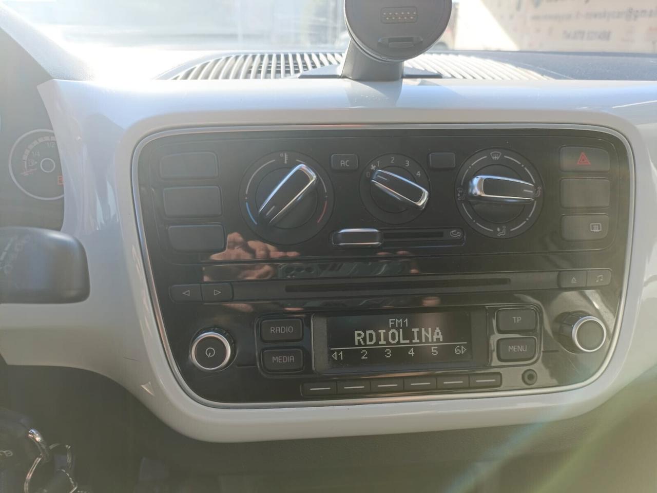 Volkswagen up! 1.0 75 CV 5p. high up! NEOPATENTATI
