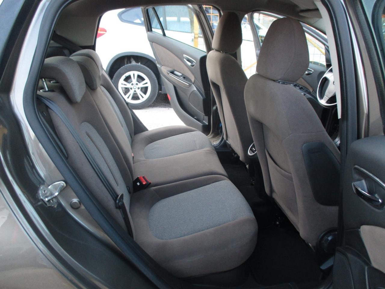 Fiat Bravo 1.6 MJT 120 CV MOLTO BELLA 2011