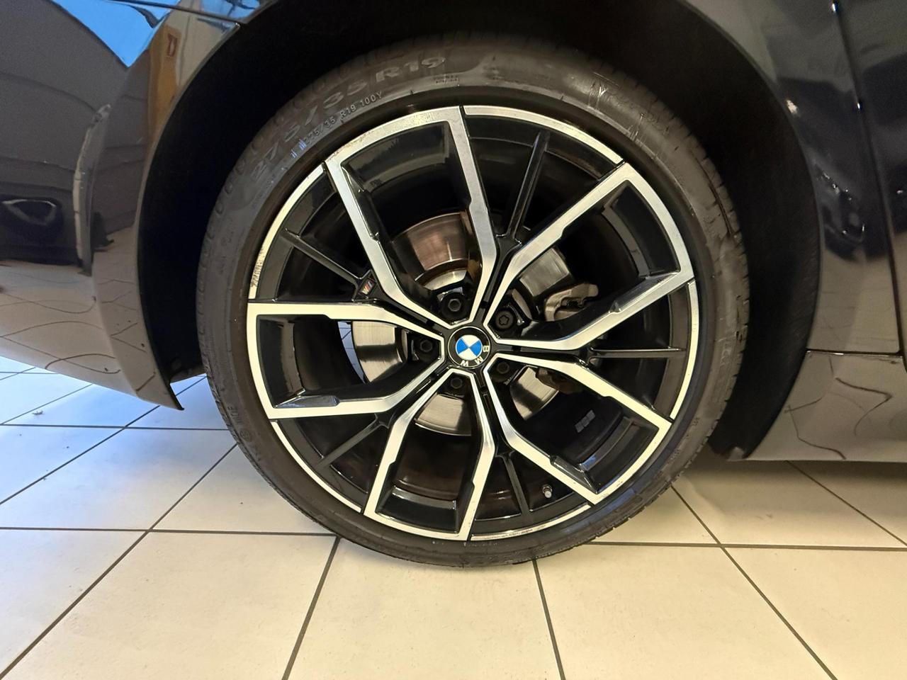 BMW Serie 5 Touring 530d Touring mhev 48V xdrive Luxury auto