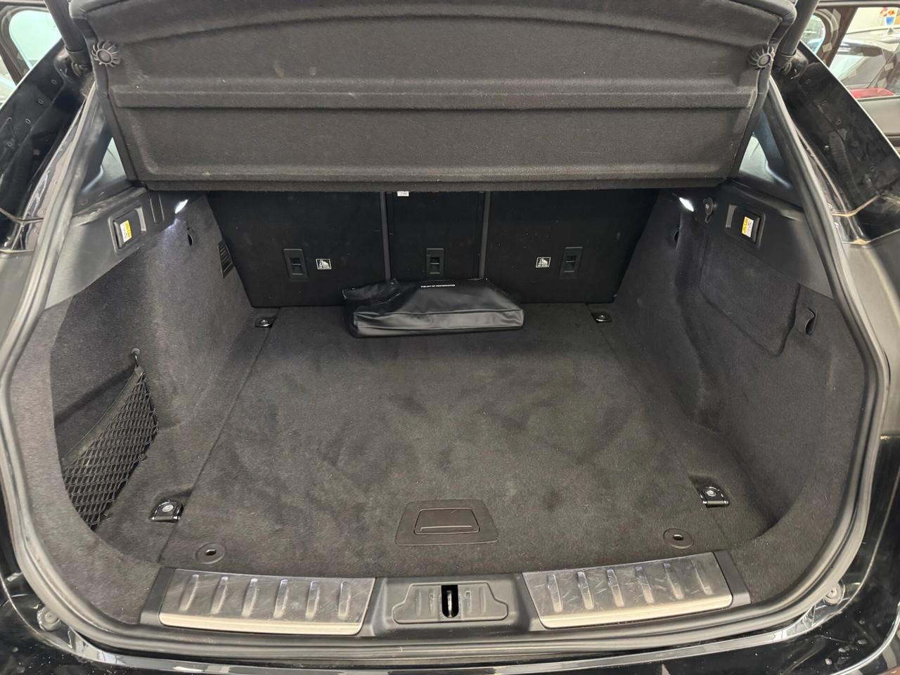 Jaguar F-Pace 2.0 D 180 CV aut. Portfolio - UNICO PROPRIETARIO