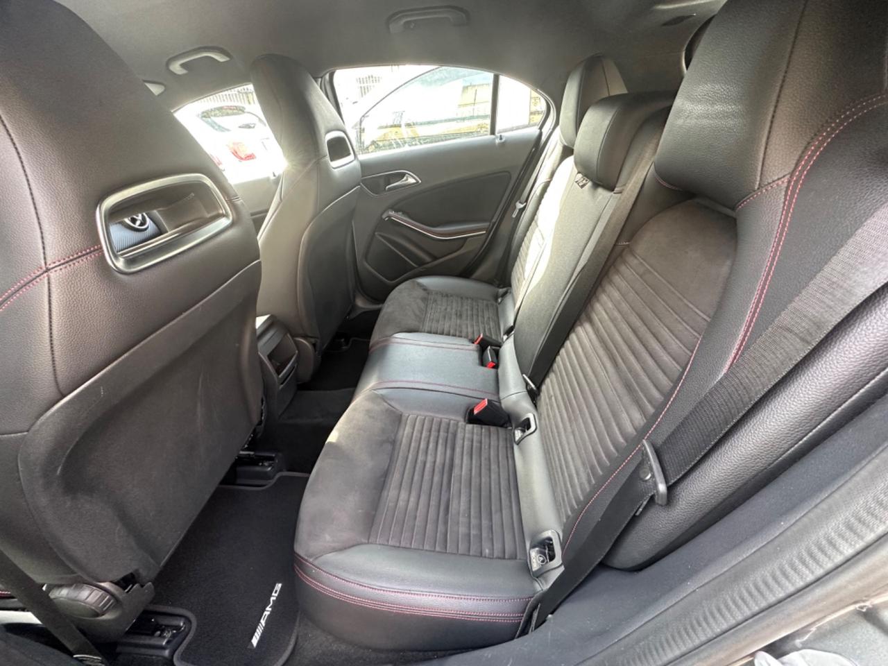 Mercedes-benz A 180 d Automatic Premium Amg 125.000 km
