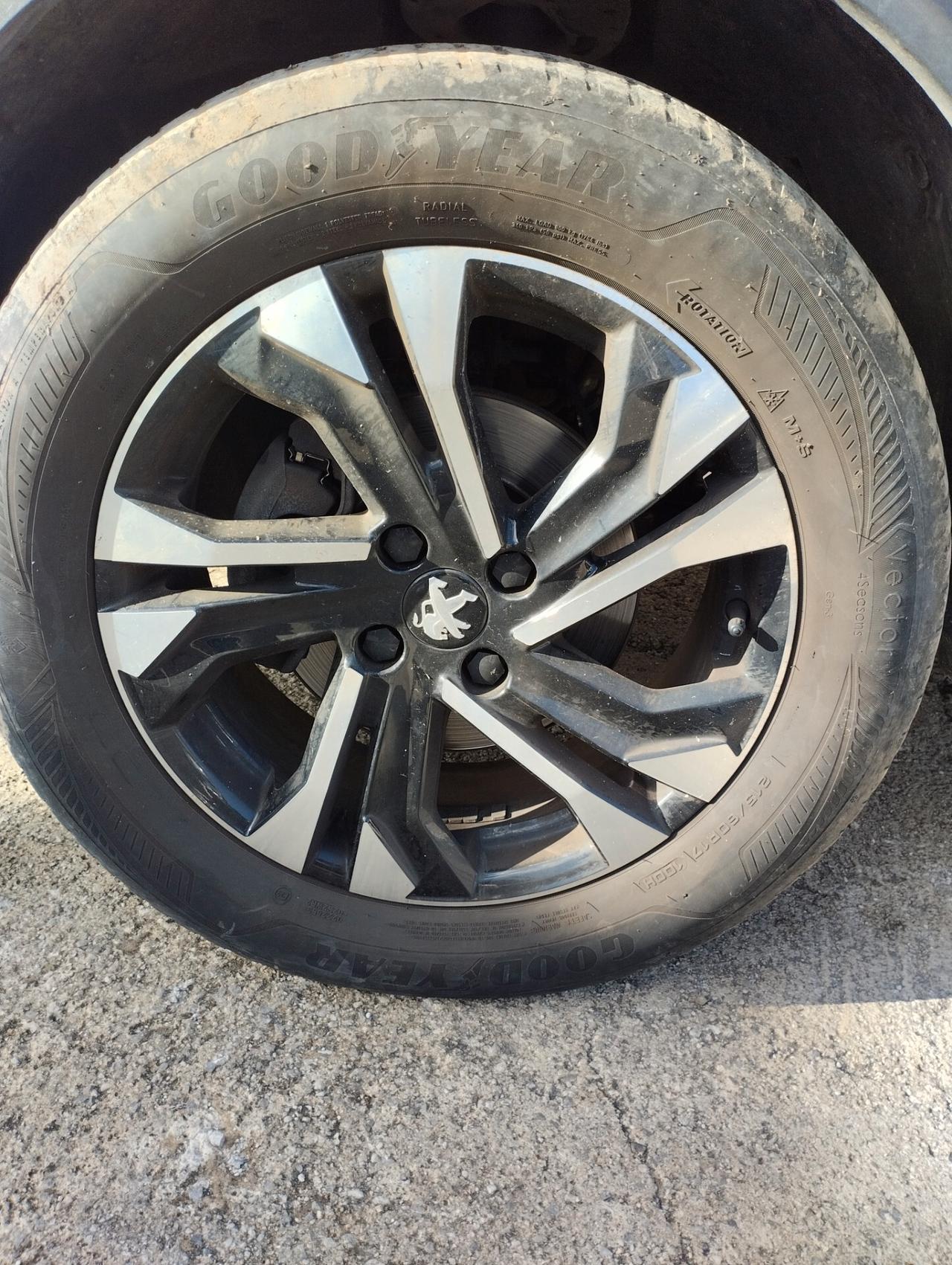 Peugeot 2008 130 cv S&S GT Pack 11/2021