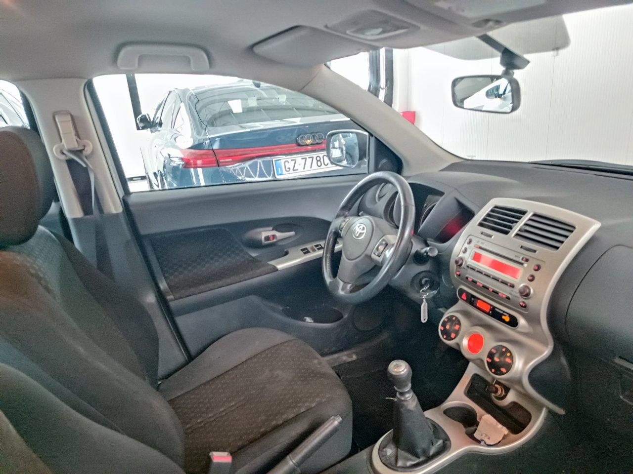 Toyota Urban Cruiser 1.4 d-4d Sol Awd