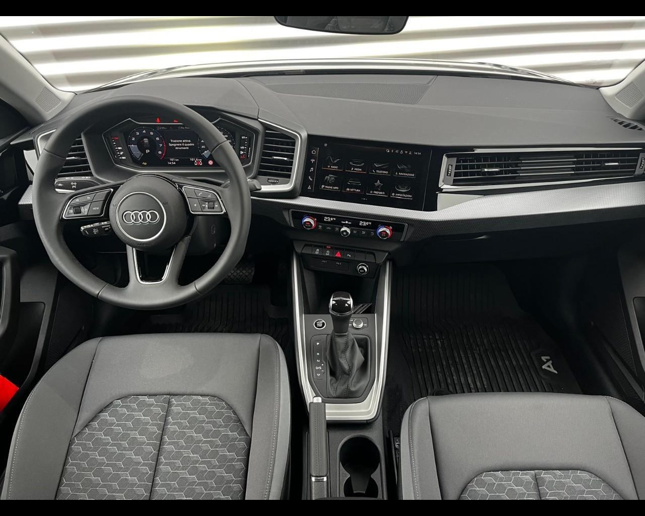 AUDI A1 SPORTBACK 30 TFSI S TRONIC S LINE EDITION