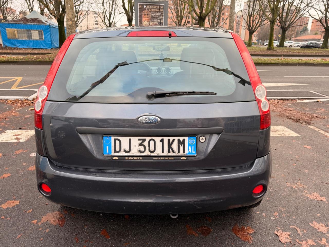 Ford Fiesta 1.2 Benz 5p. Ghia 2007