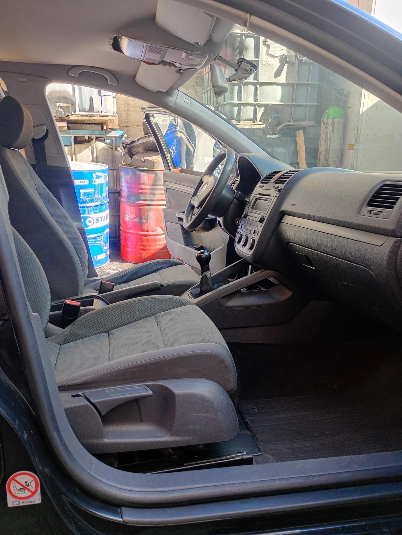 Volkswagen Golf 2.0 16V TDI 3p. Comfortline
