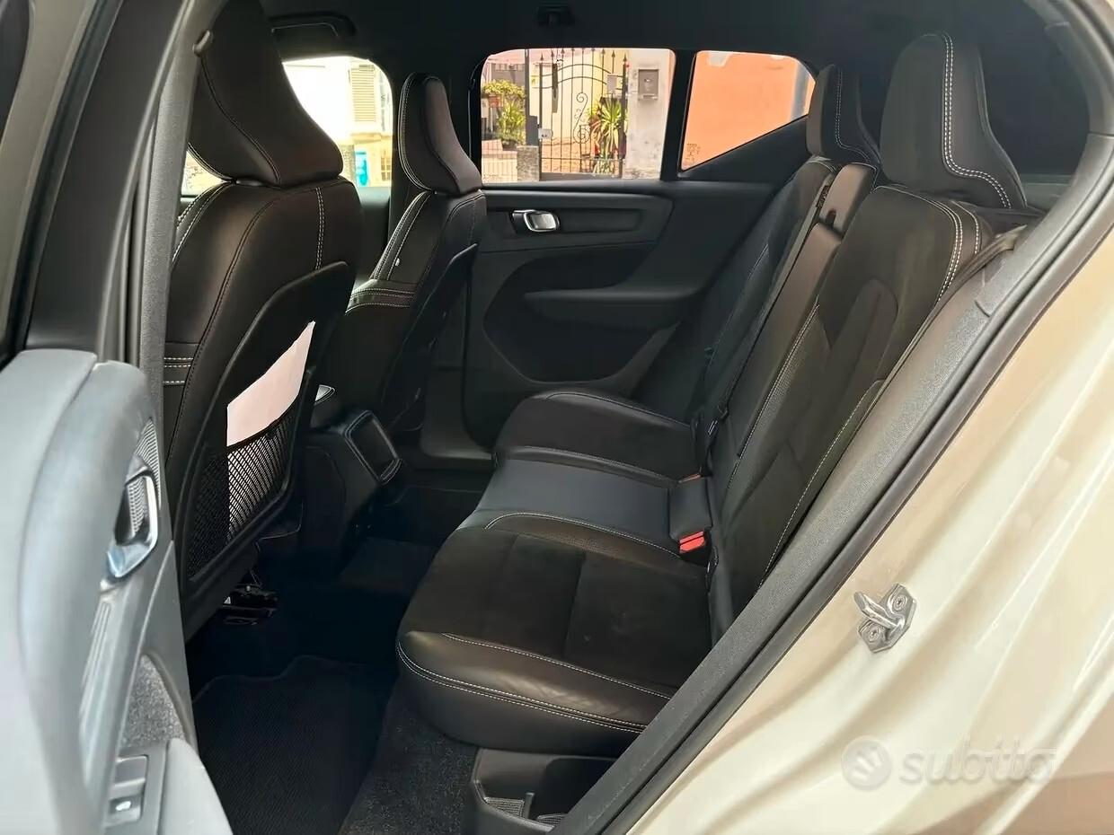 Volvo XC40 D3 R-design