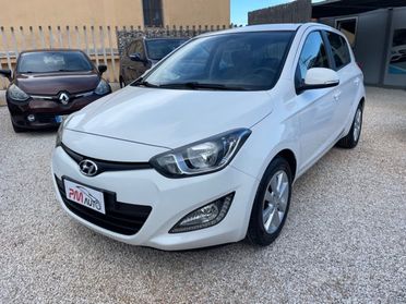 HYUNDAI i20 2ª serie - 2012