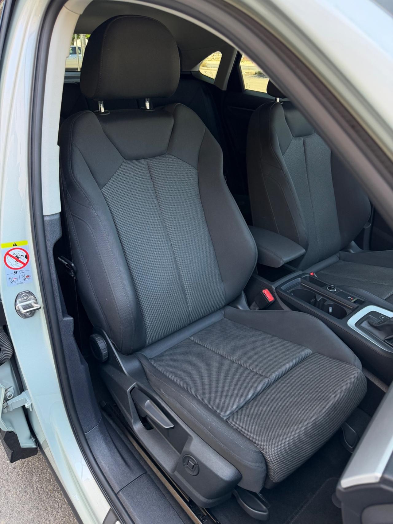 Audi Q3 SPB 35 2.0 Tdi 150CV SLINE Stronic