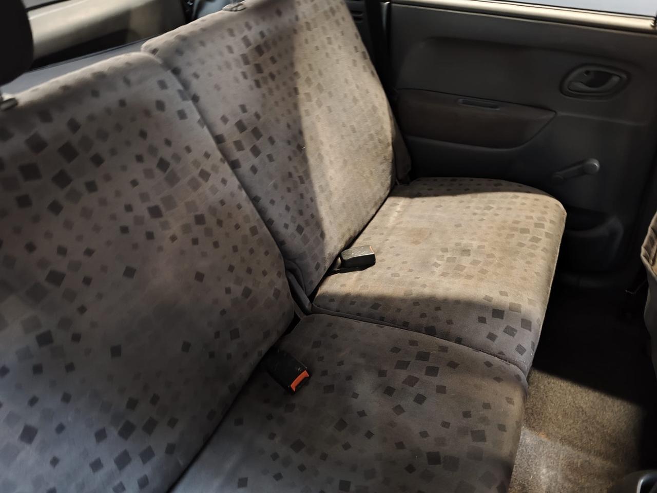 Opel Agila 1.2 16V Comfort