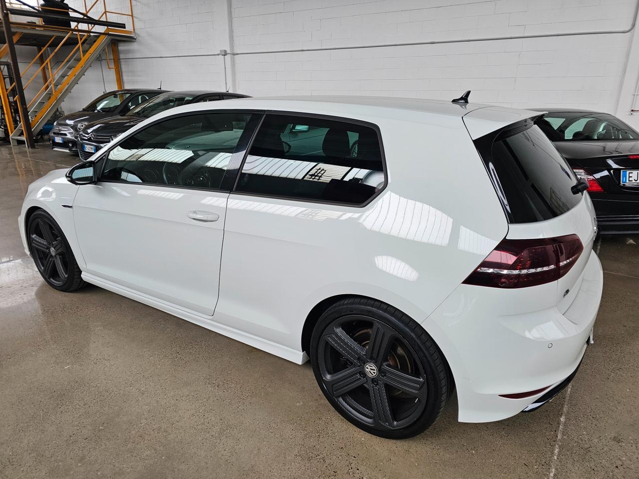 Volkswagen Golf R 2.0 3p.