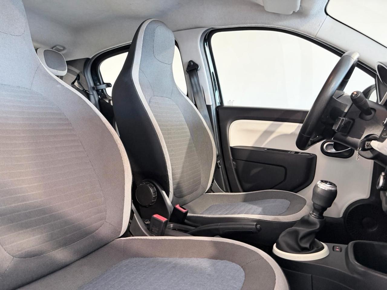 Renault Twingo 65 CV NEOPATENTATI PRONTA CONSEGNA