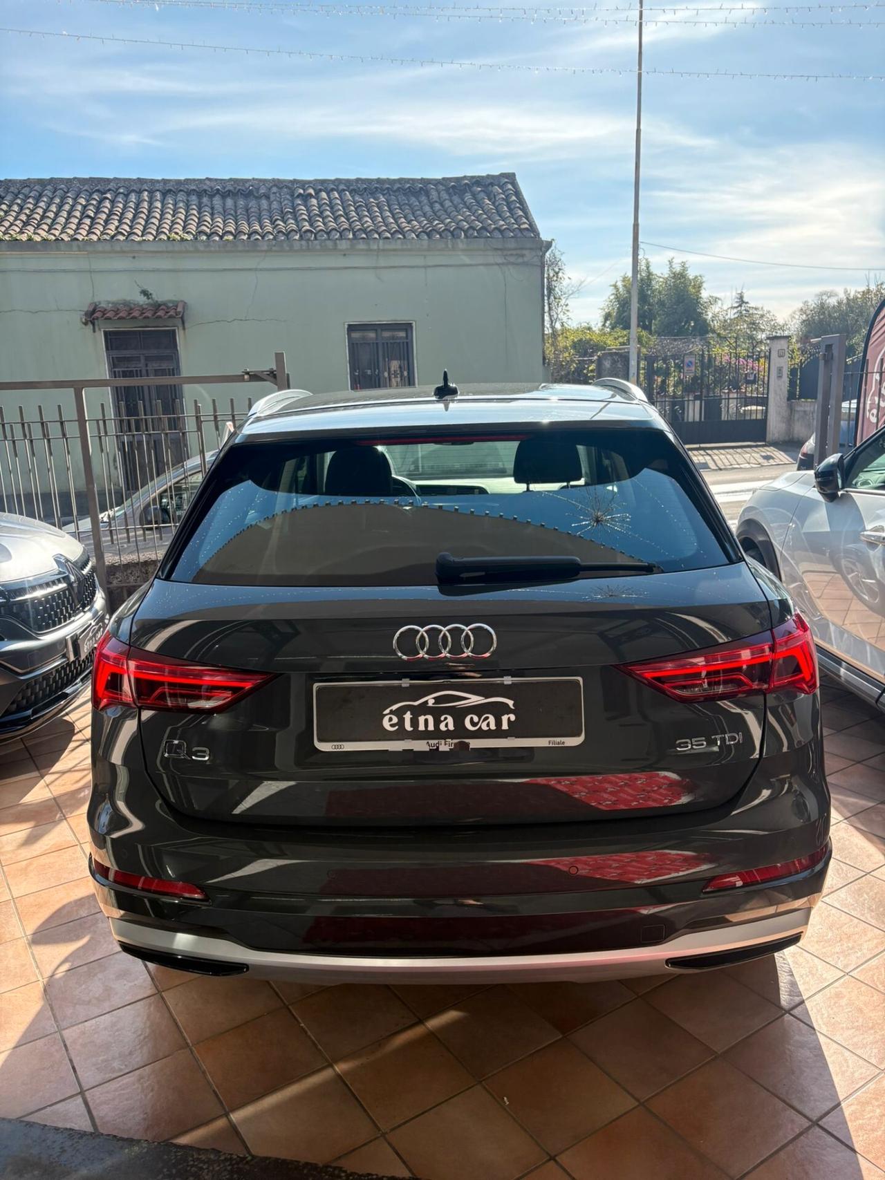 Audi Q3 35 TDI S tronic Business