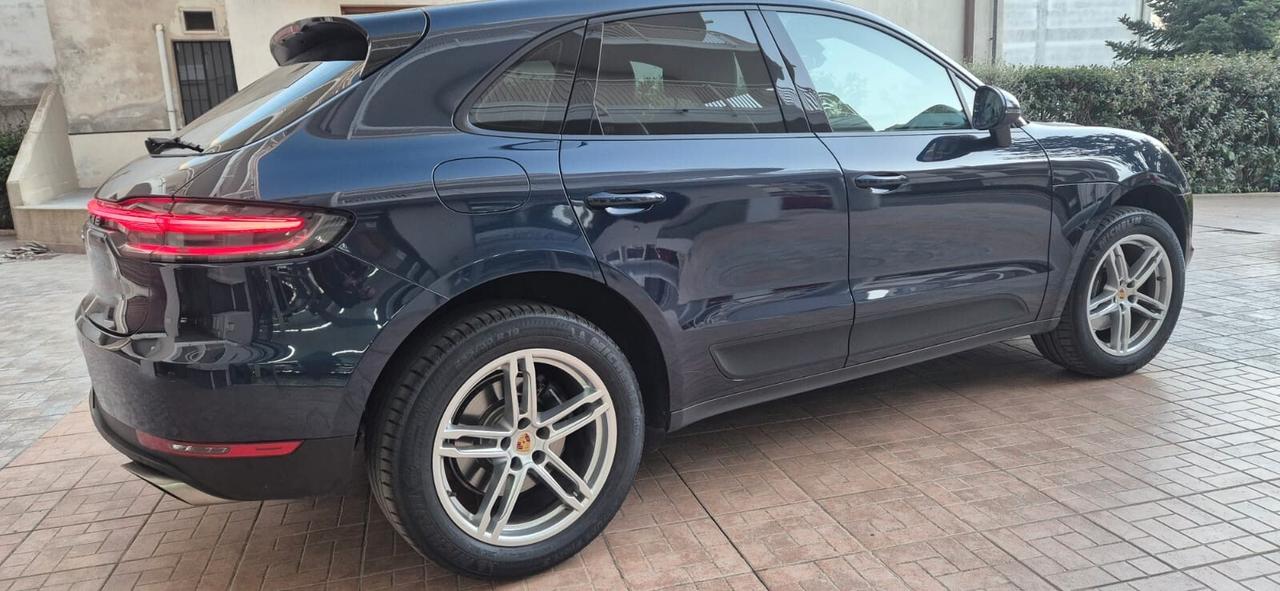 Porsche Macan 2.0 245 cv PDK