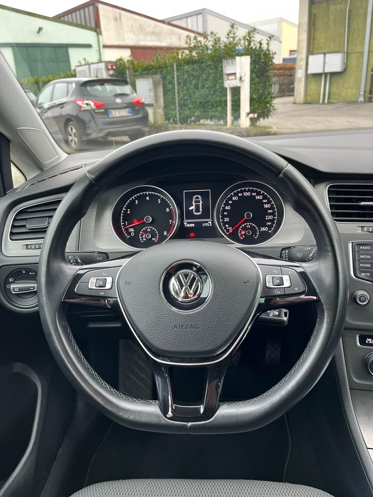 Volkswagen Golf VII 1.2 NEOPATENTATI