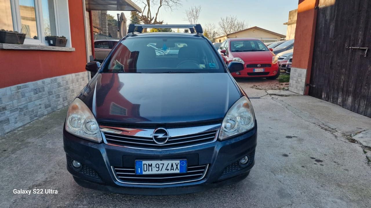 Opel Astra 1.7 CDTI 101CV 5 porte Cosmo