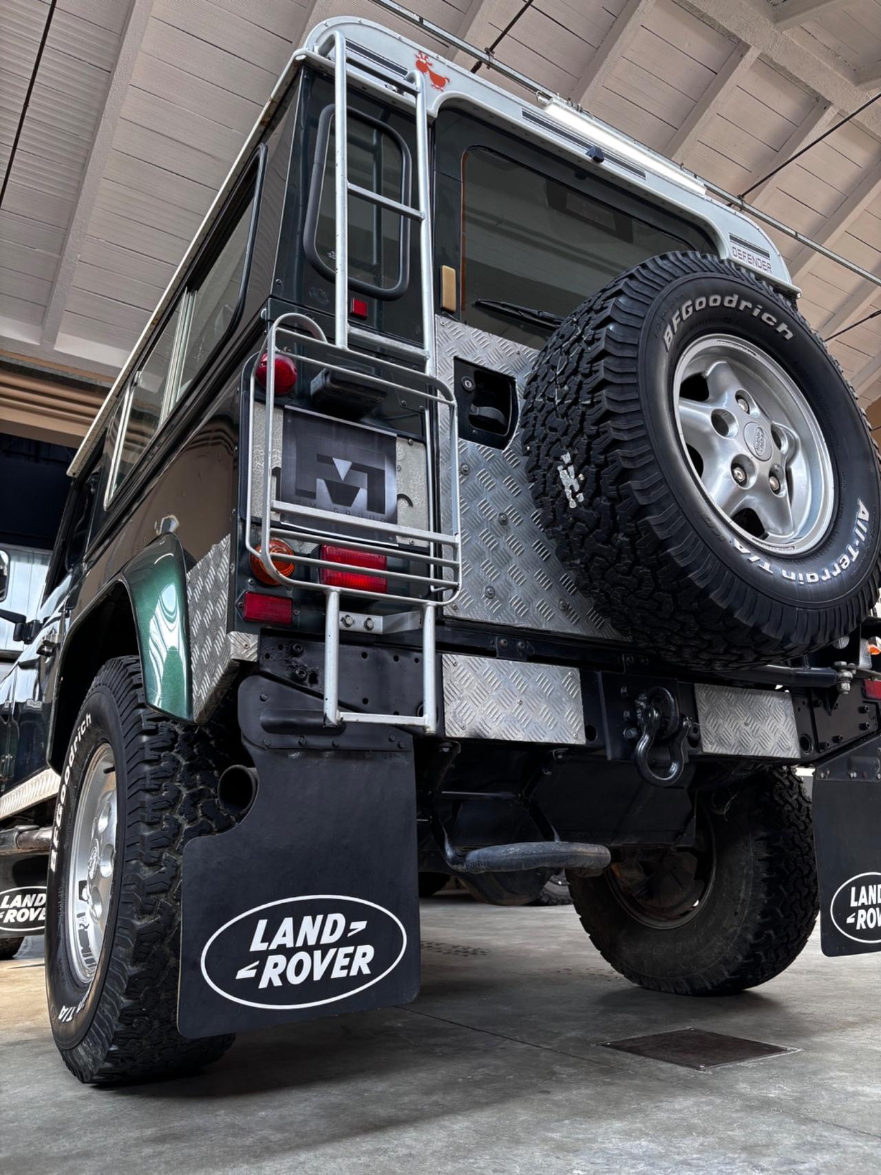 Land Rover Defender 90 2.5 Td5