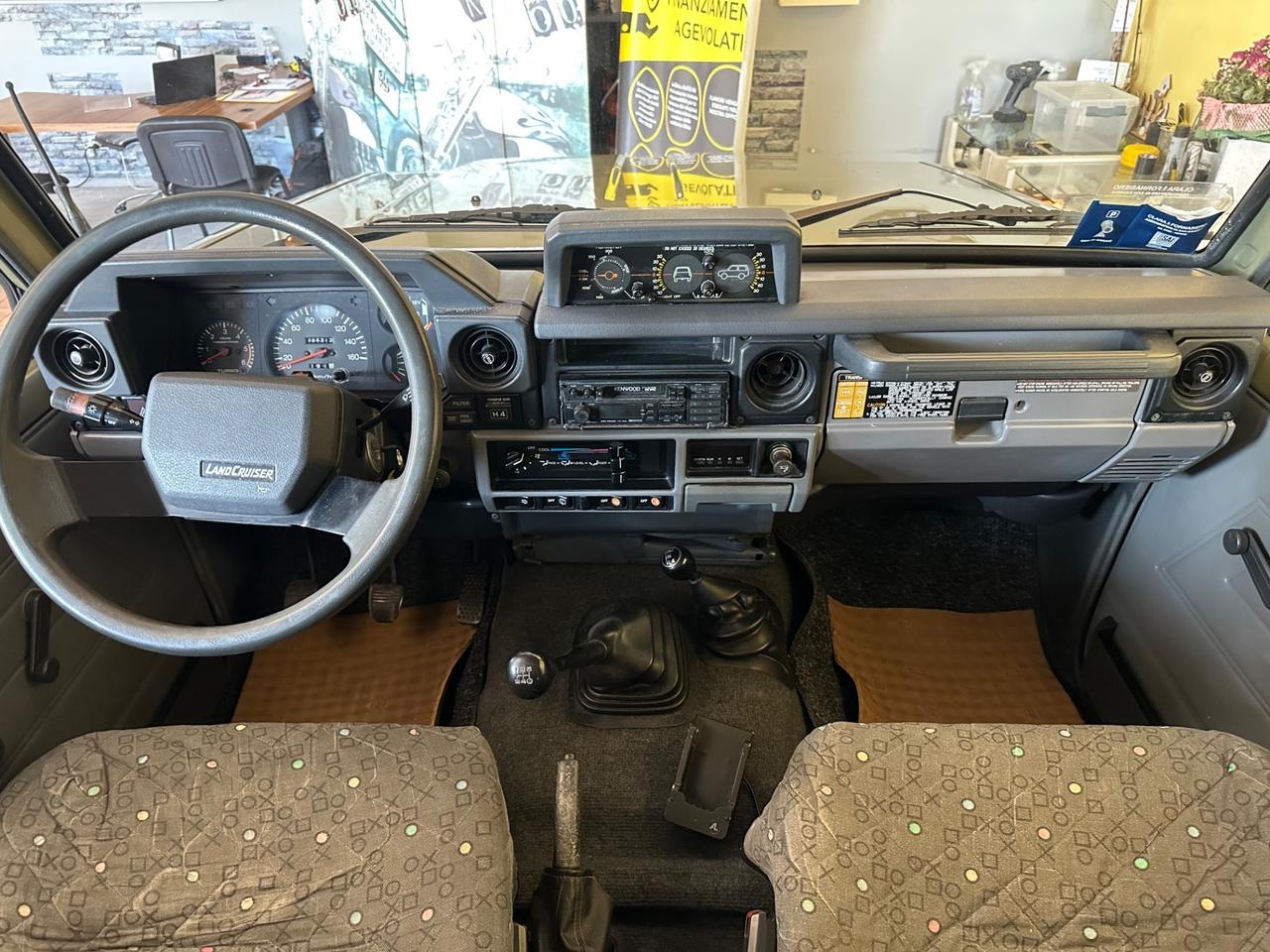 Toyota Land Cruiser 2.5 turbodiesel Testata nuova