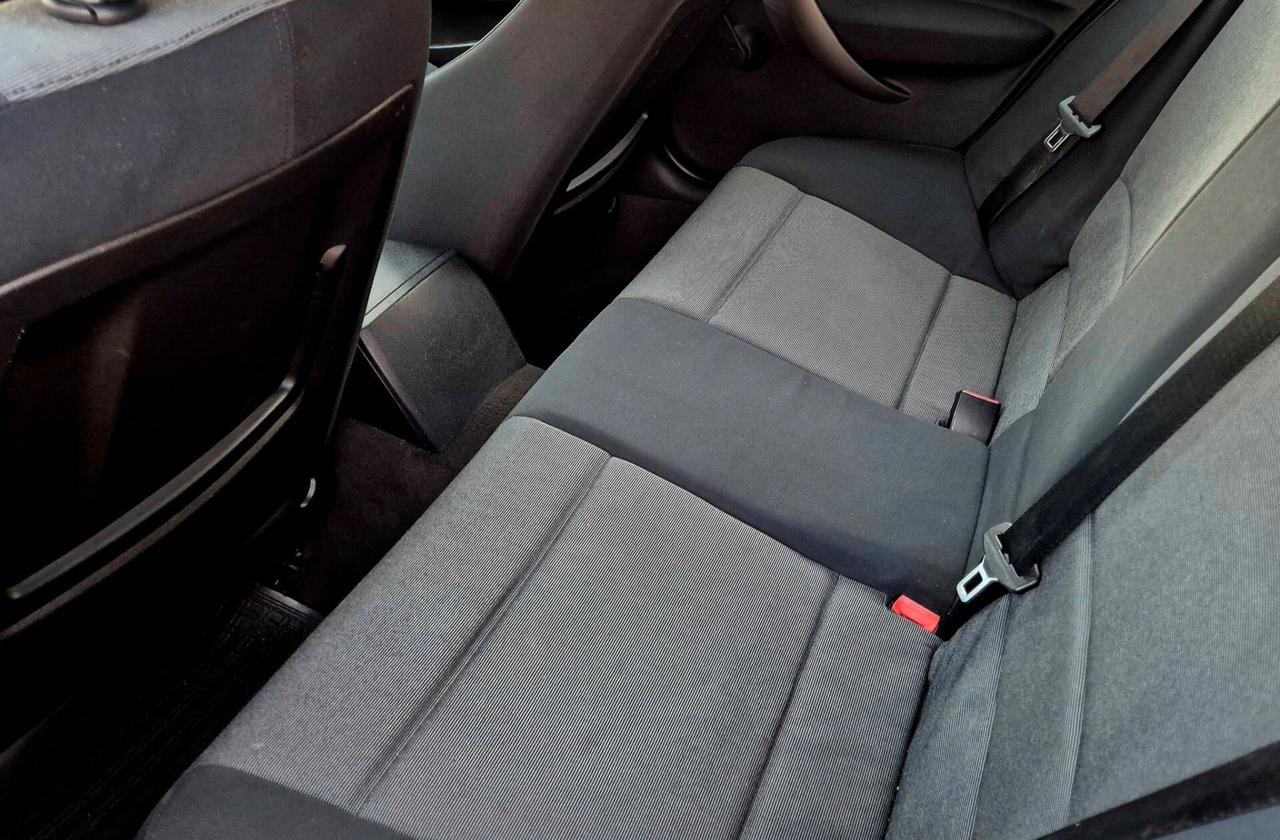 Bmw 118 118d cat 5 porte Futura