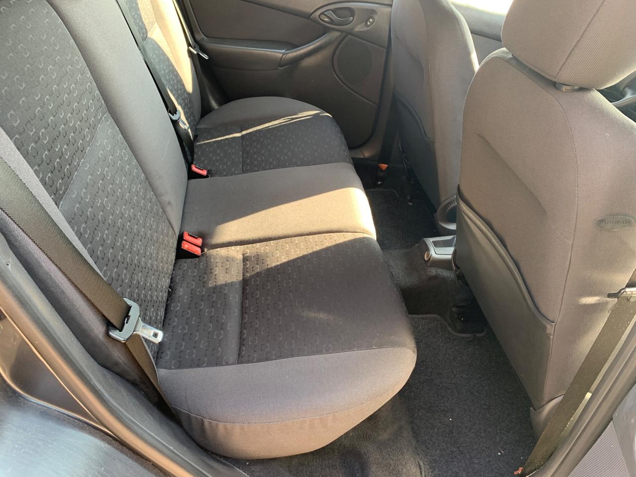 Ford Focus 1.8 TDDi cat SW Ambiente