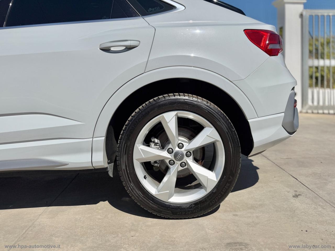 AUDI Q3 SPORTBACK 2.0TDI S-tronic S-Line LED NAVI PELLE CERCHI 19 RETROCAMERA